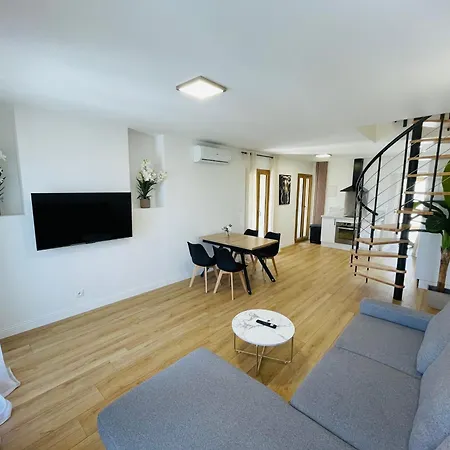 Apartamento Duplex - 9 Pers - Wifi - 04190 *