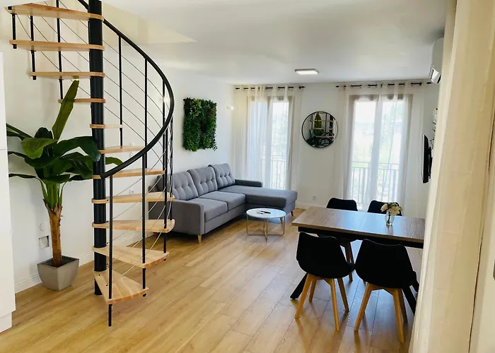 Duplex - 6 Pers - Wifi - 04190 * Les Mées